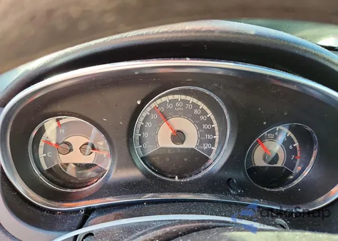 2013 Chrysler 200 Lx z USA, uszkodzony, nr VIN 1C3CCBAB2DN761867